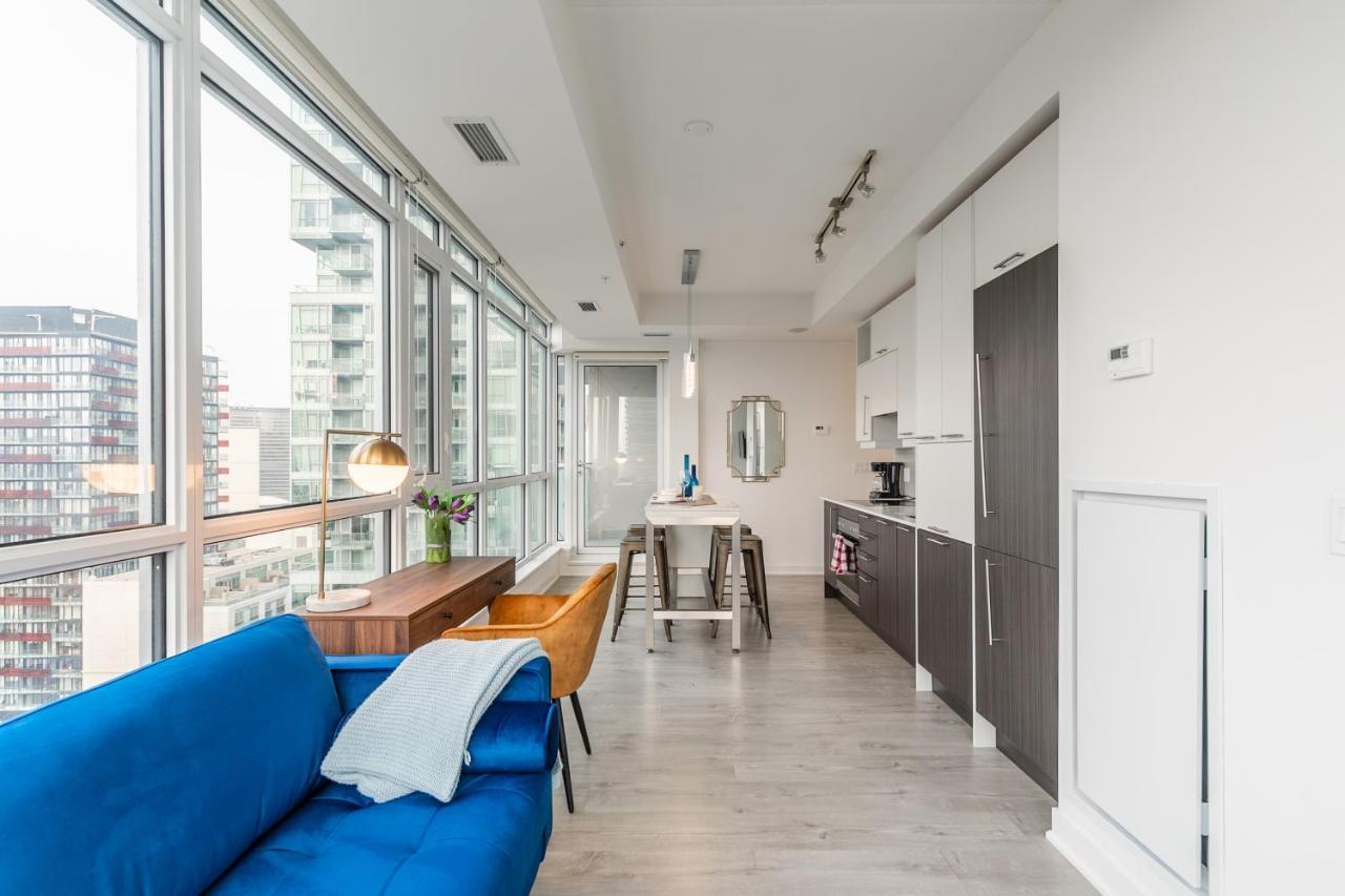 Luxury 2 Bedroom In The Heart Of Entertainment District W/ Cn Tower View Toronto Bagian luar foto